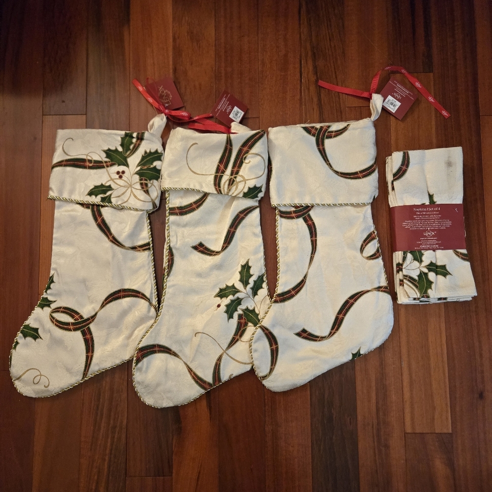 Lenox Elegant Holiday Stockings Set + Matching Napkins Cream, Red, Green Ribbon